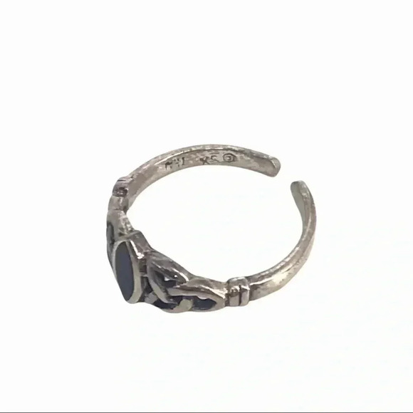 VICTORIAN GOTHIC INSPIRED MOODY TWISTED TRINITY DARK ACADEMIA TOE RING 925 XS - Picture 3 of 10